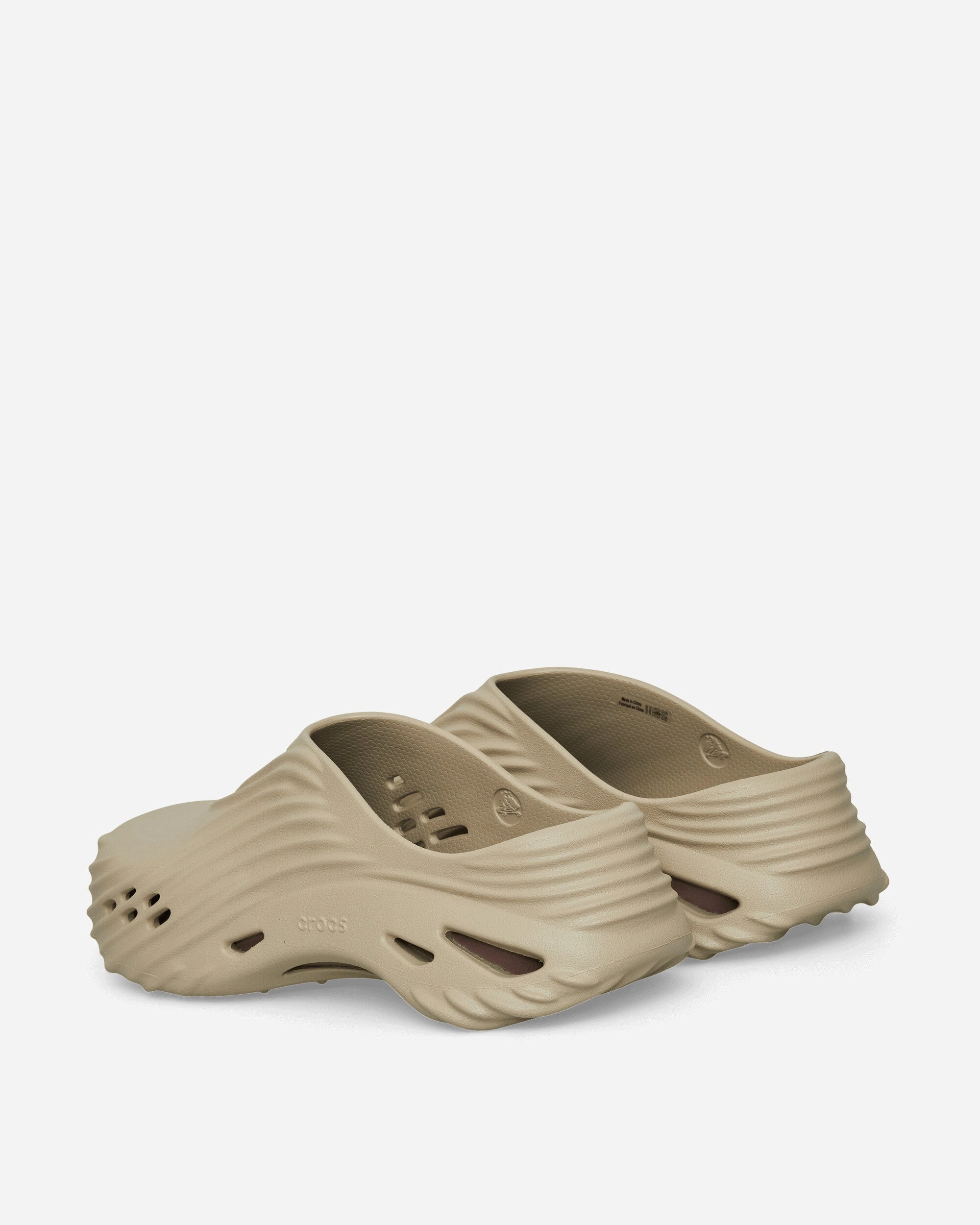 Echo Wave Mules Moth
