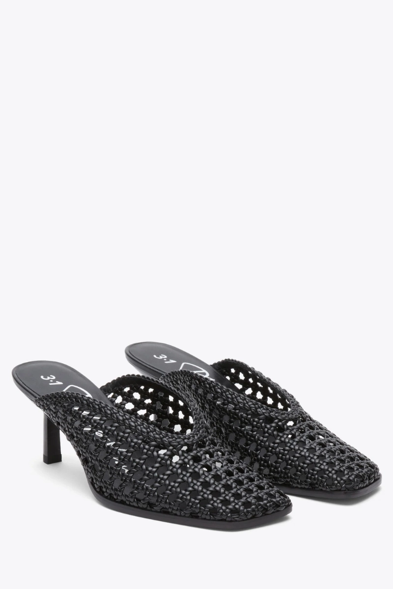 ID Macrame Mule
