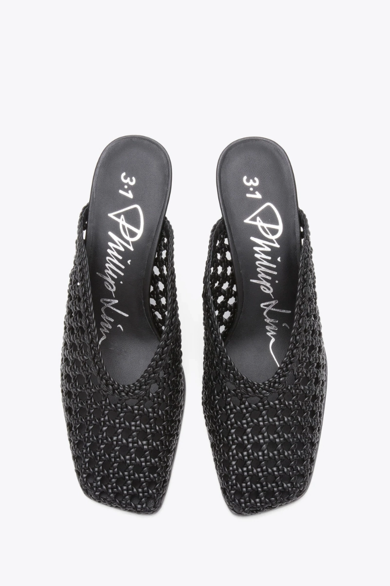 ID Macrame Mule