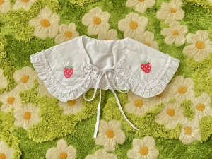 Strawberry Collar