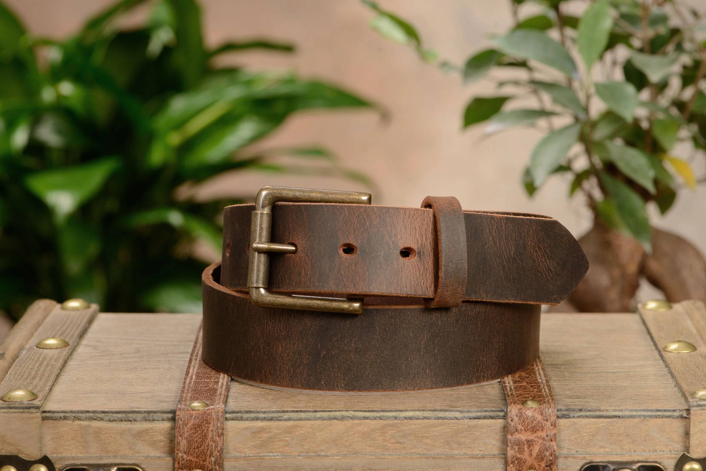 The Crazy Horse: Men's Oil Tanned Non Stitched Leather Belt 1.50"
