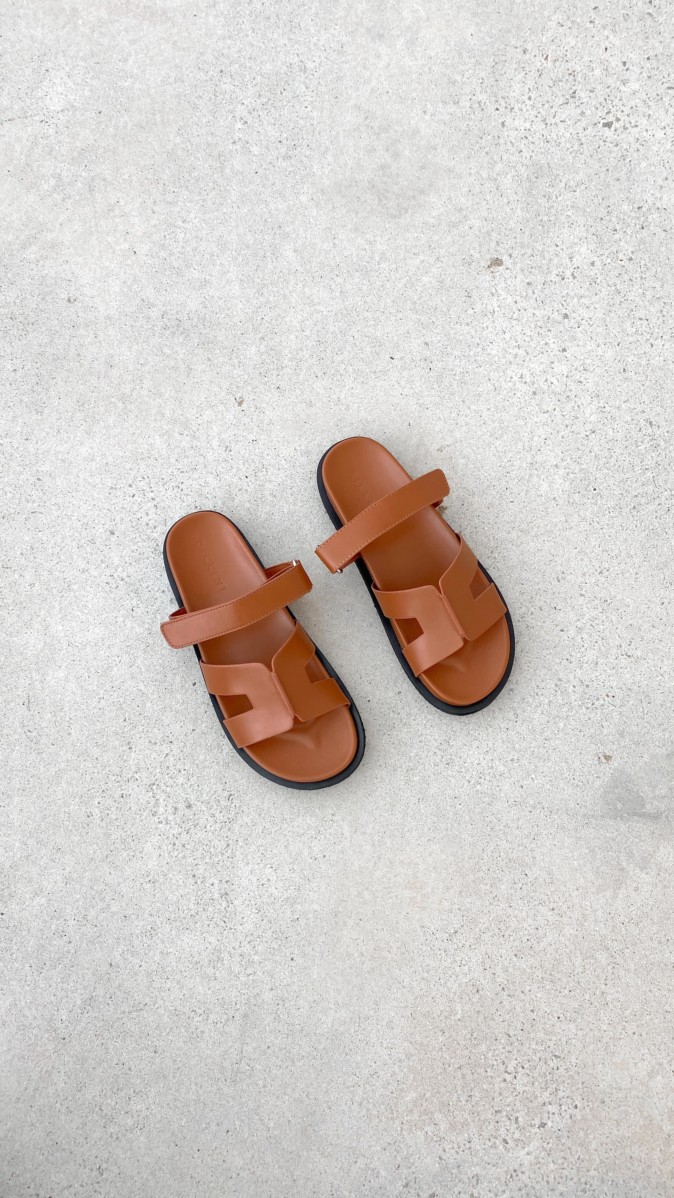 Theon Slides - Tan