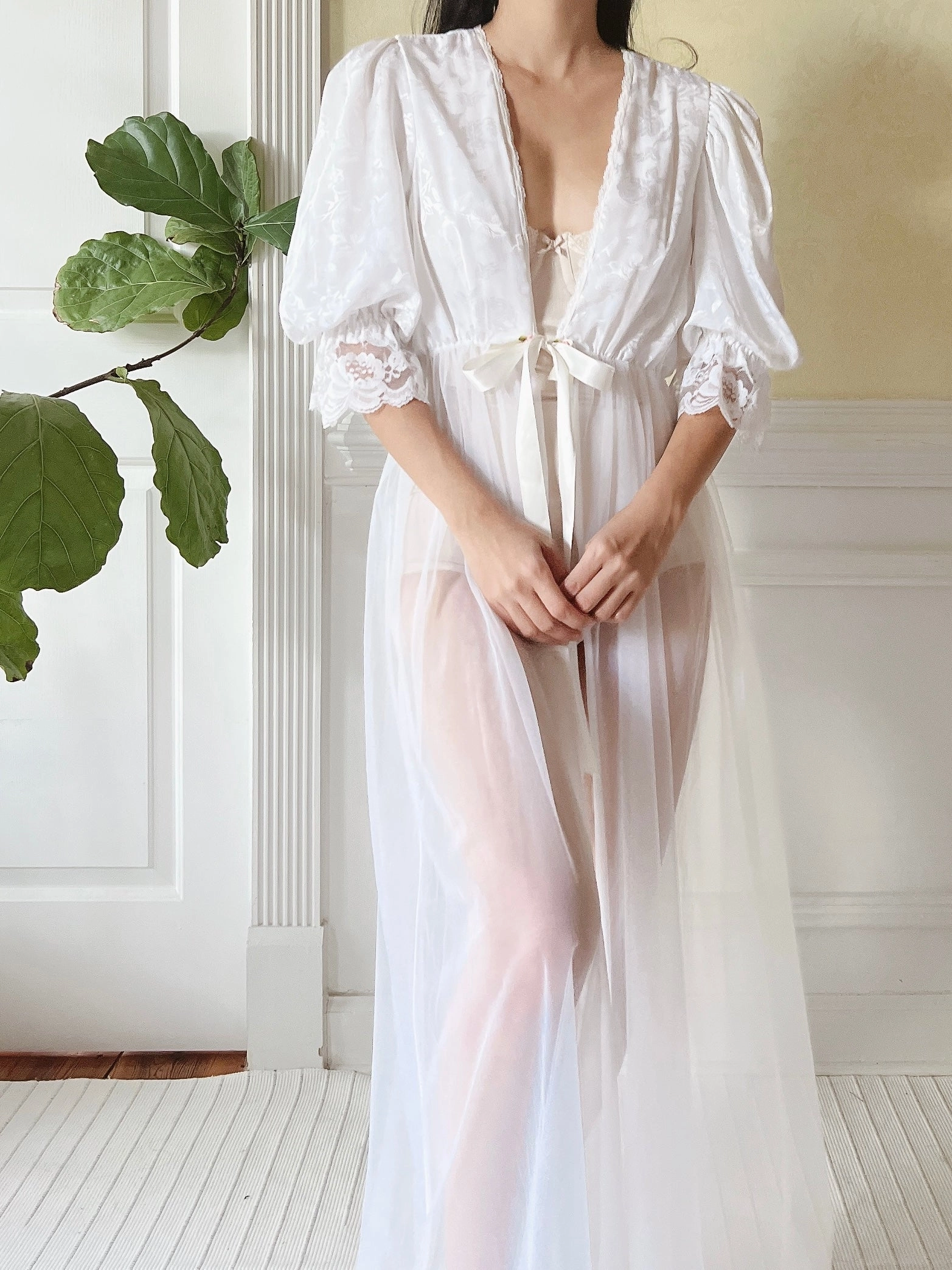 Vintage Satin and Nylon Puff Sleeves Dressing Gown - XS/S